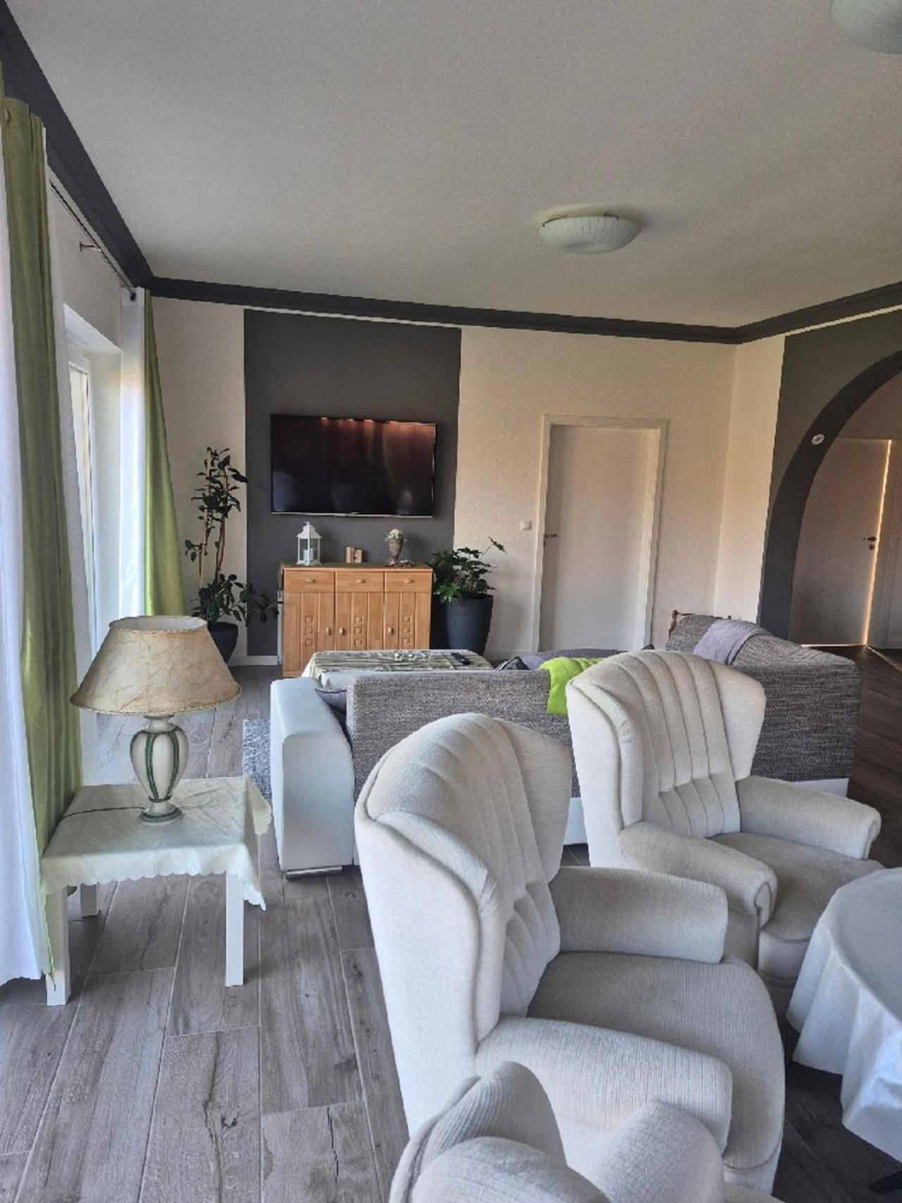 Ferienwohnung Uhlenbusch Paradise Фризойте Екстериор снимка