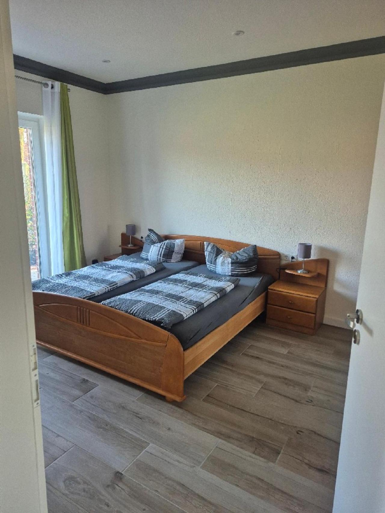 Ferienwohnung Uhlenbusch Paradise Фризойте Екстериор снимка