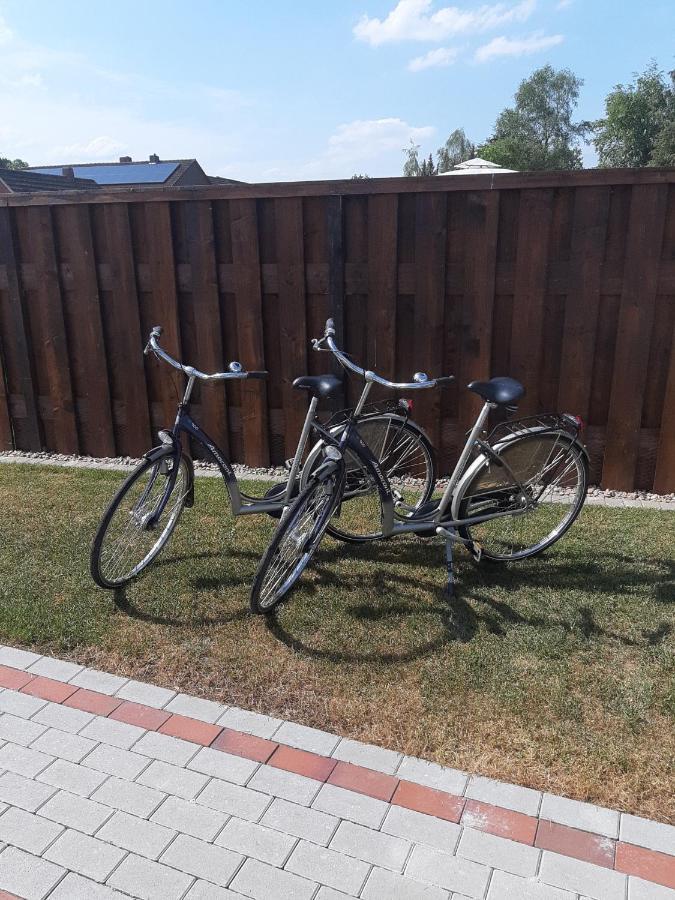 Ferienwohnung Uhlenbusch Paradise Фризойте Екстериор снимка